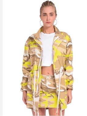 Le Superbe Women’s Electric Camo Anorak Jacket Cotton Size M/L $450